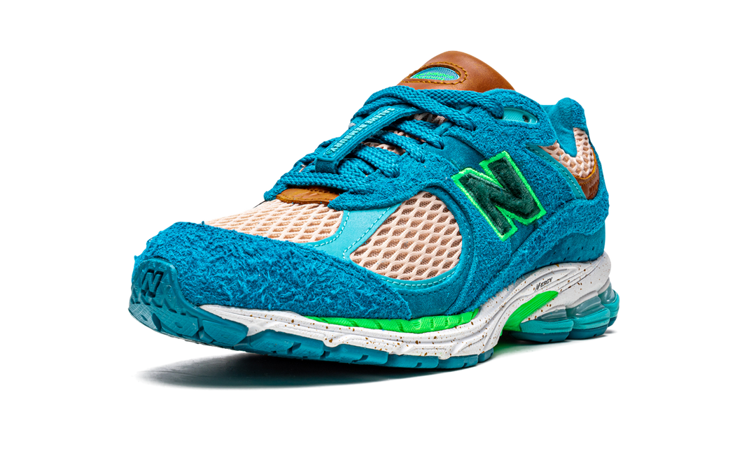 NEW BALANCE 2002R X SALEHE BEMBURY WATER BE THE GUIDE