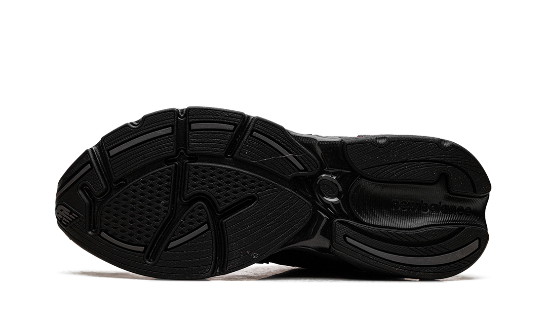 NEW BALANCE 2010 BLACK IRIDESCENT
