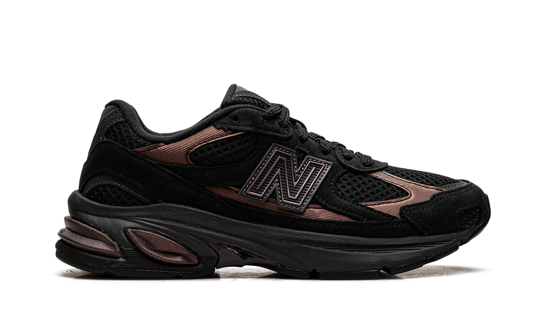 NEW BALANCE 2010 BLACK IRIDESCENT