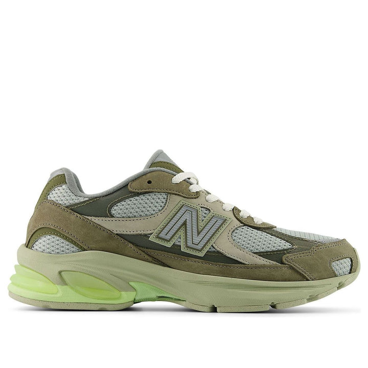 NEW BALANCE 2010 COVERT GREEN DRY LIME