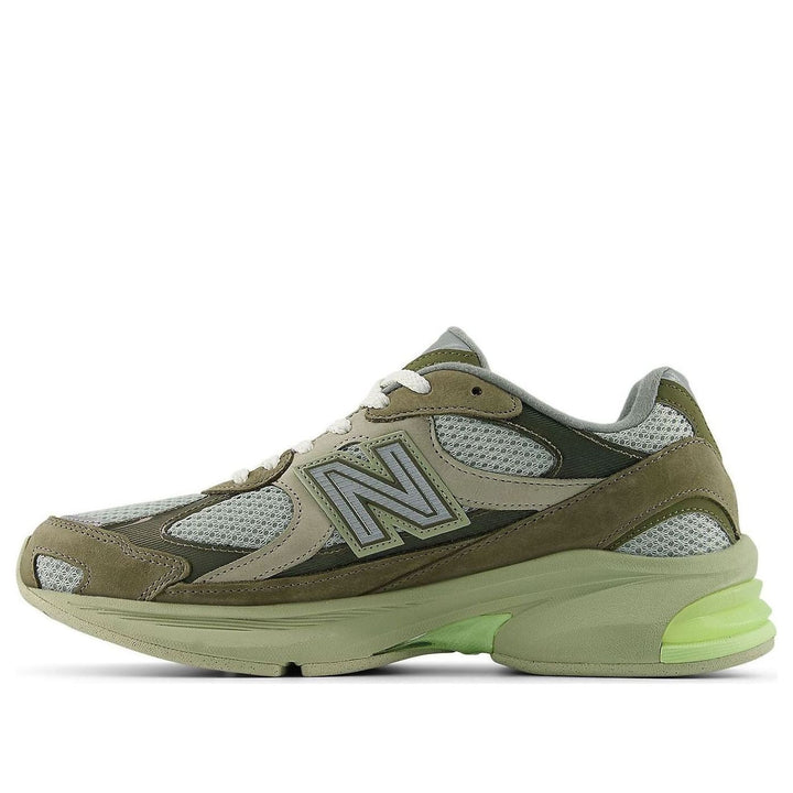 NEW BALANCE 2010 COVERT GREEN DRY LIME
