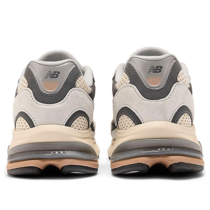 NEW BALANCE 2010 CREAM GREY