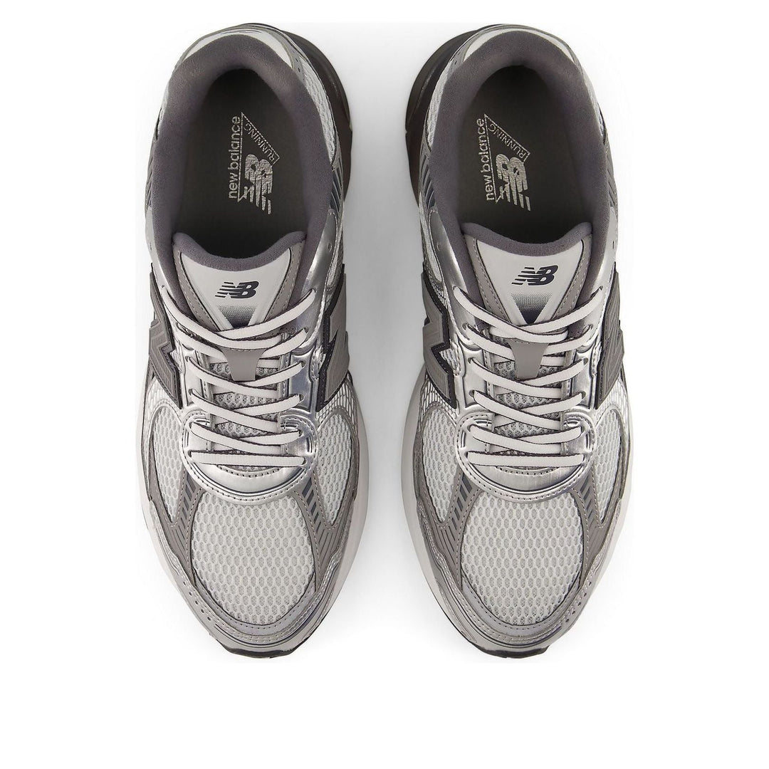 NEW BALANCE 2010 METALLIC SILVER GREY
