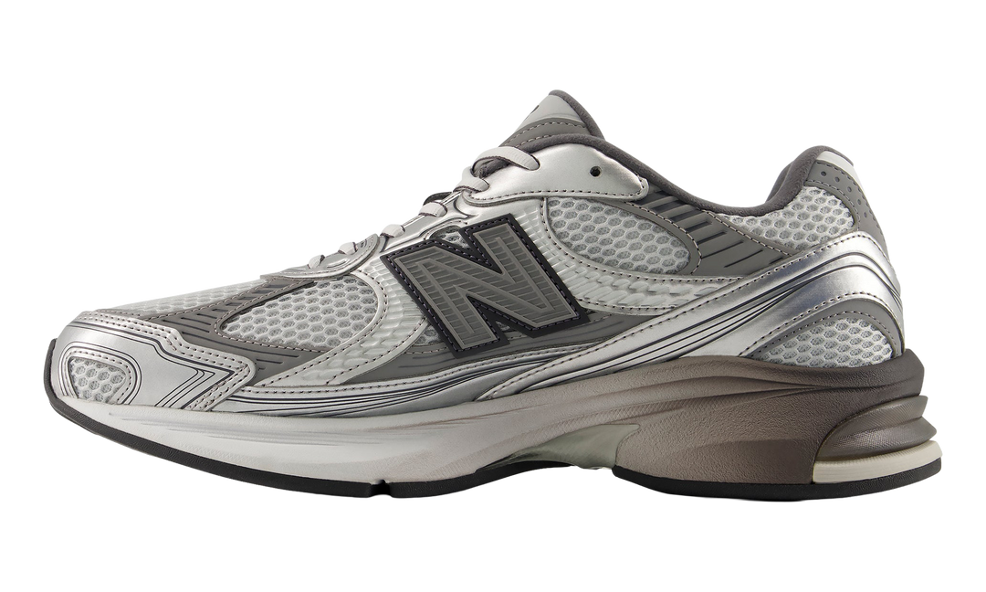 NEW BALANCE 2010 METALLIC SILVER GREY