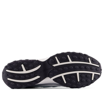 NEW BALANCE 204L LIGHT SILVER METALLIC — Stock