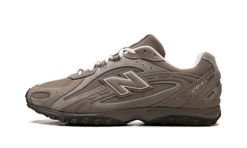 NEW BALANCE 204L MUSHROOM ARID STONE — Stock
