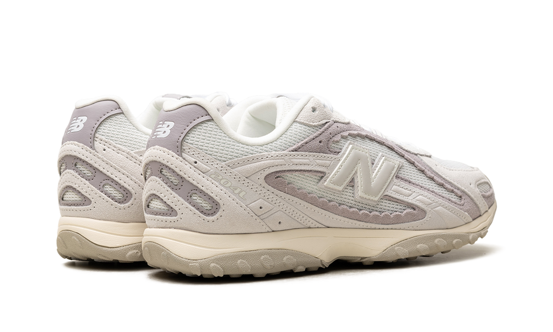 NEW BALANCE 204L REFLECTION
