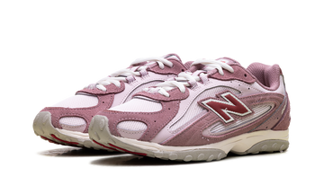 NEW BALANCE 204L ROSEWOOD — Stock