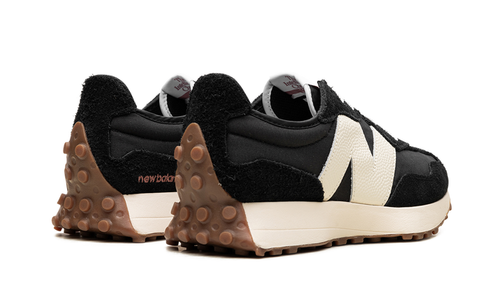 NEW BALANCE 327 BLACK WHITE GUM WOMENS