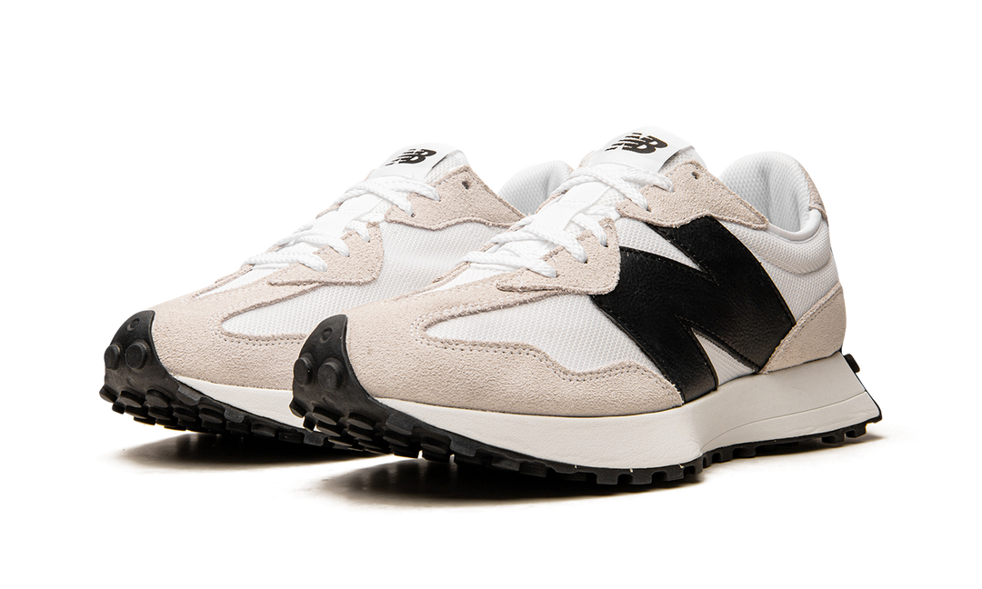 NEW BALANCE 327 BLACK WHITE