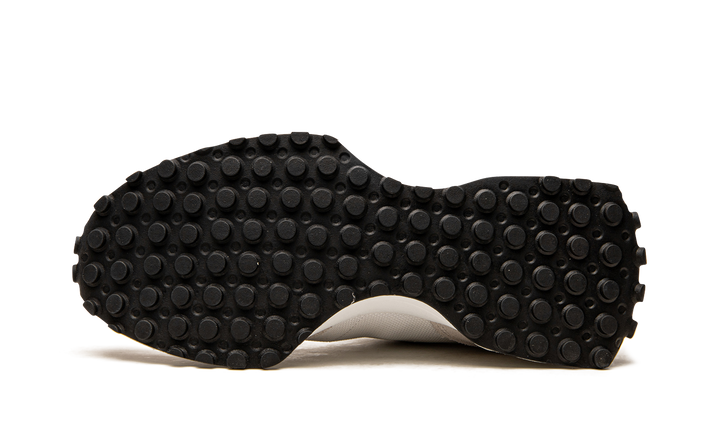 NEW BALANCE 327 BLACK WHITE