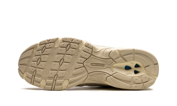 NEW BALANCE U204L BEIGE