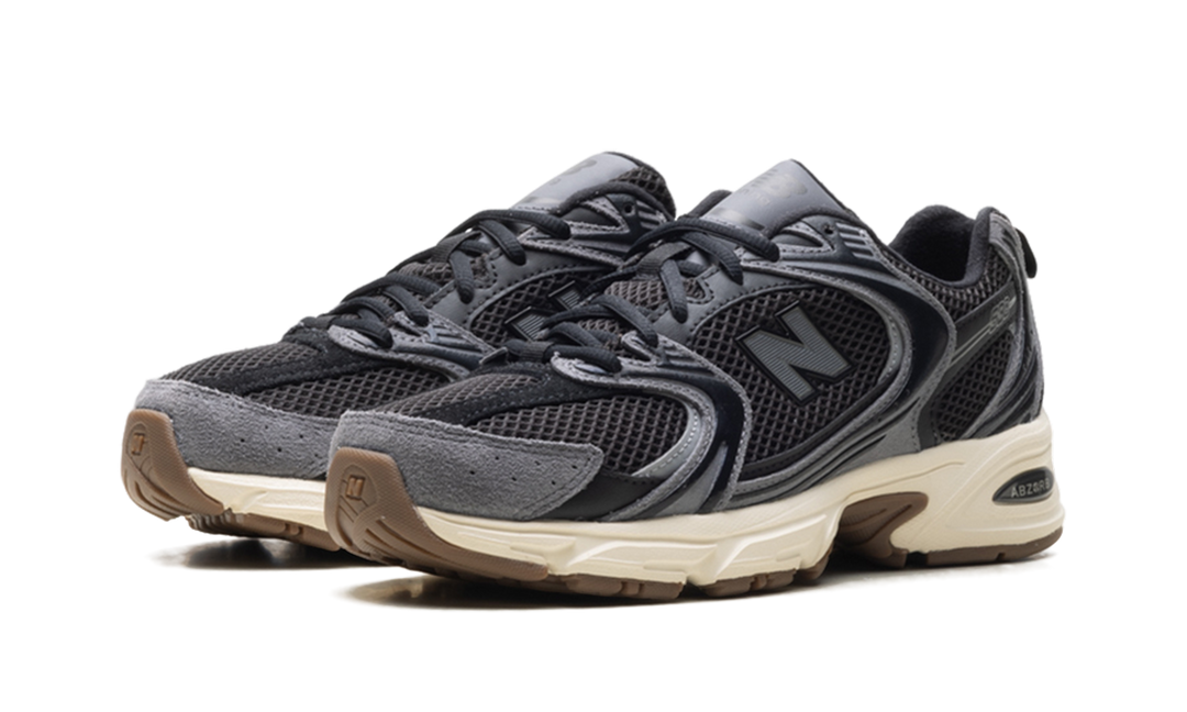 NEW BALANCE 530 BLACK GUM