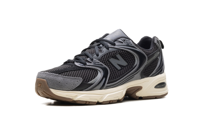 NEW BALANCE 530 BLACK GUM