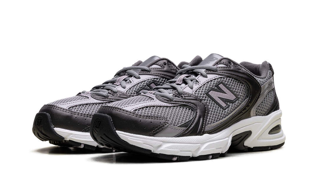 NEW BALANCE 530 BLACK METALIC