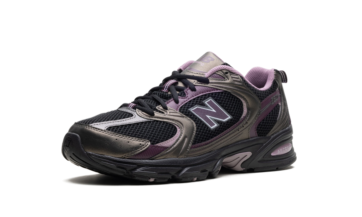 NEW BALANCE 530 BLACK METALLIC PLUM BROWN