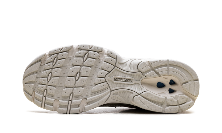 NEW BALANCE 530 GOLD METALIC LINEN