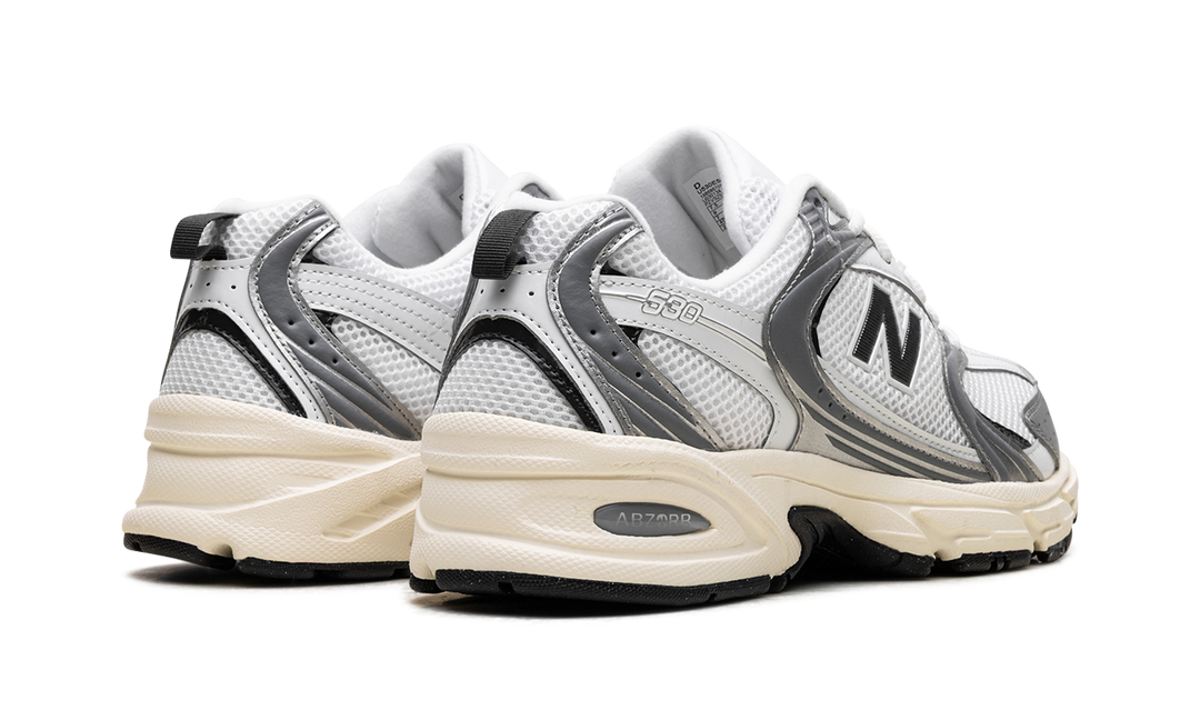 NEW BALANCE 530 SILVER METALLIC BLACK CEMENT — Stock 