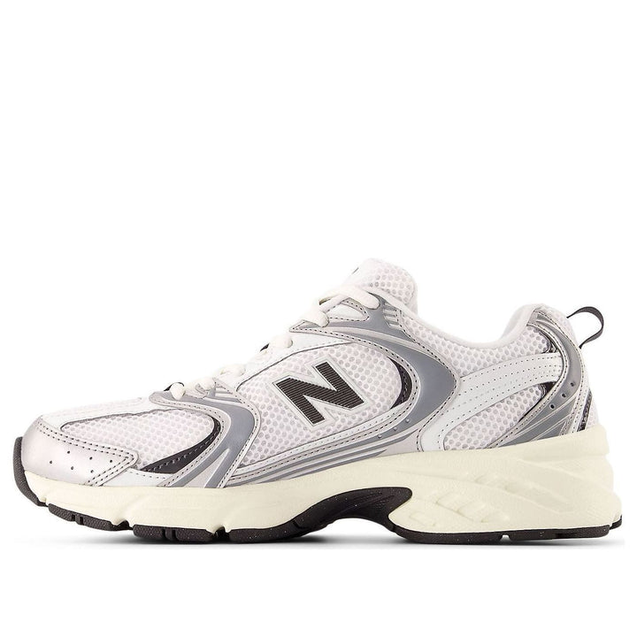 NEW BALANCE 530 SILVER METALLIC BLACK CEMENT — Stock 