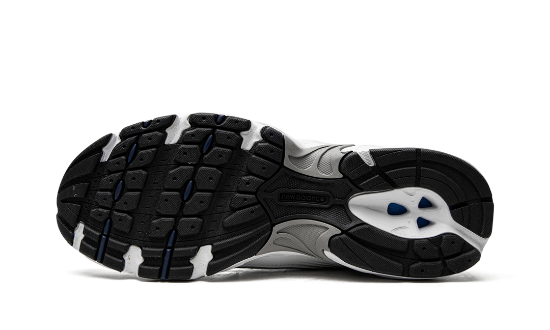 NEW BALANCE 530 WHITE SILVER NAVY — Stock 