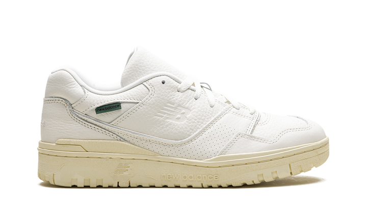 NEW BALANCE 550 SEA SALT NIGHTWATCH GREEN