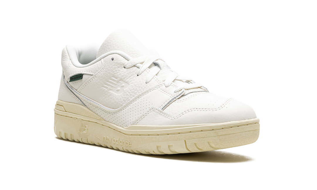 NEW BALANCE 550 SEA SALT NIGHTWATCH GREEN