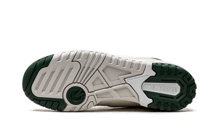 NEW BALANCE 550 SEA SALT PINE GREEN
