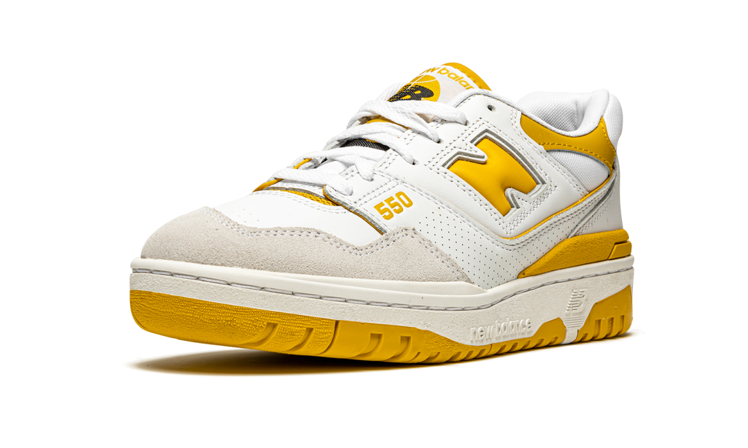 NEW BALANCE 550 SEA SALT VARSITY GOLD