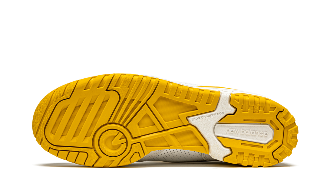 NEW BALANCE 550 SEA SALT VARSITY GOLD