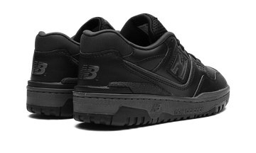 NEW BALANCE 550 TRIPLE BLACK (GS) — Stock