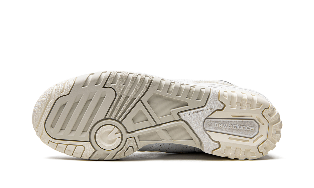 NEW BALANCE 550 WHITE BEIGE WOMENS