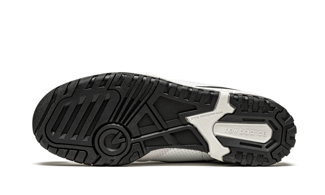 NEW BALANCE 550 WHITE BLACK