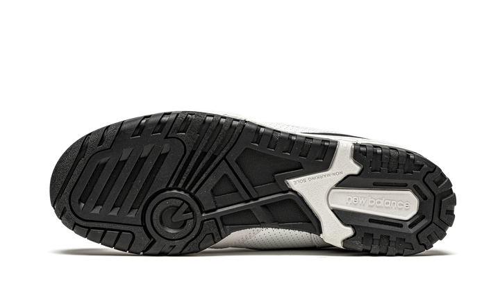 NEW BALANCE 550 WHITE BLACK