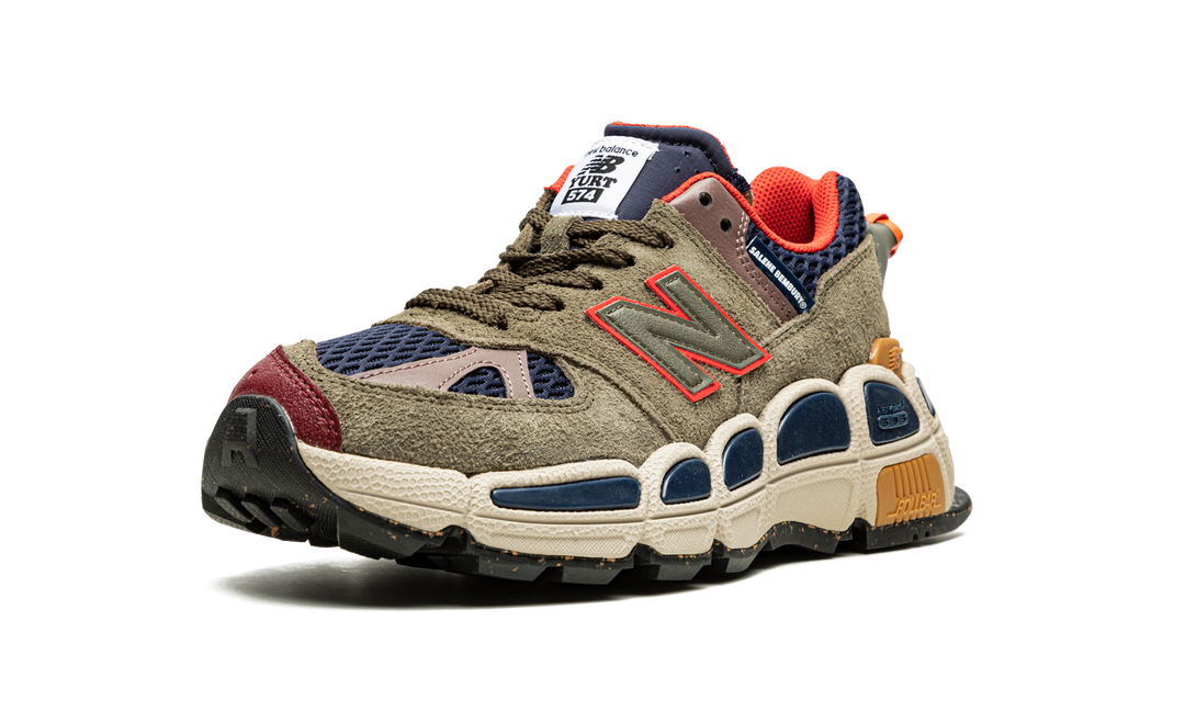 NEW BALANCE 574 X SALEHE BEMBURY YURT TEAM FOREST GREEN
