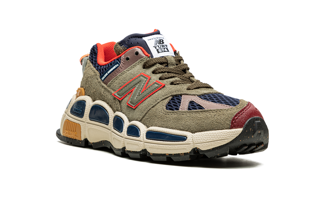 NEW BALANCE 574 X SALEHE BEMBURY YURT TEAM FOREST GREEN