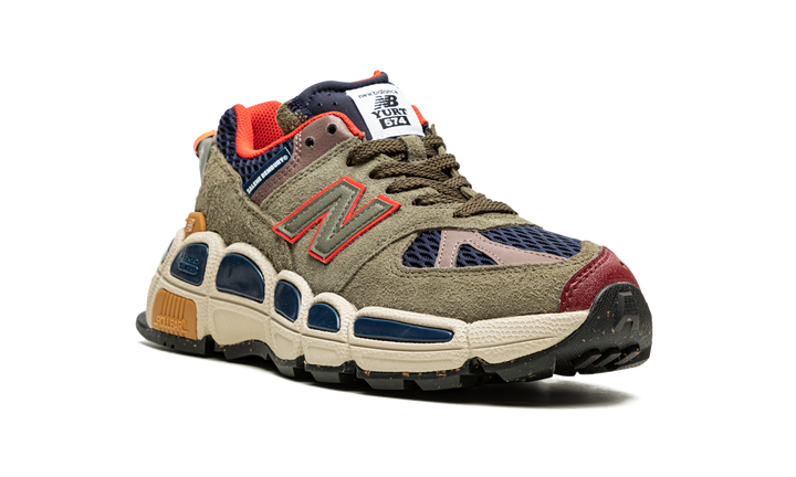 NEW BALANCE 574 X SALEHE BEMBURY YURT TEAM FOREST GREEN