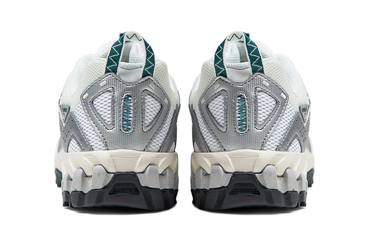 NEW BALANCE 610 SILVER METALLIC REFLECTION GREEN