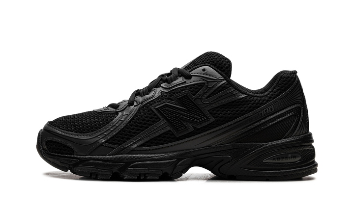 NEW BALANCE 740 TRIPLE BLACK