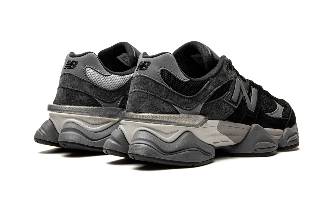 NEW BALANCE 9060 &