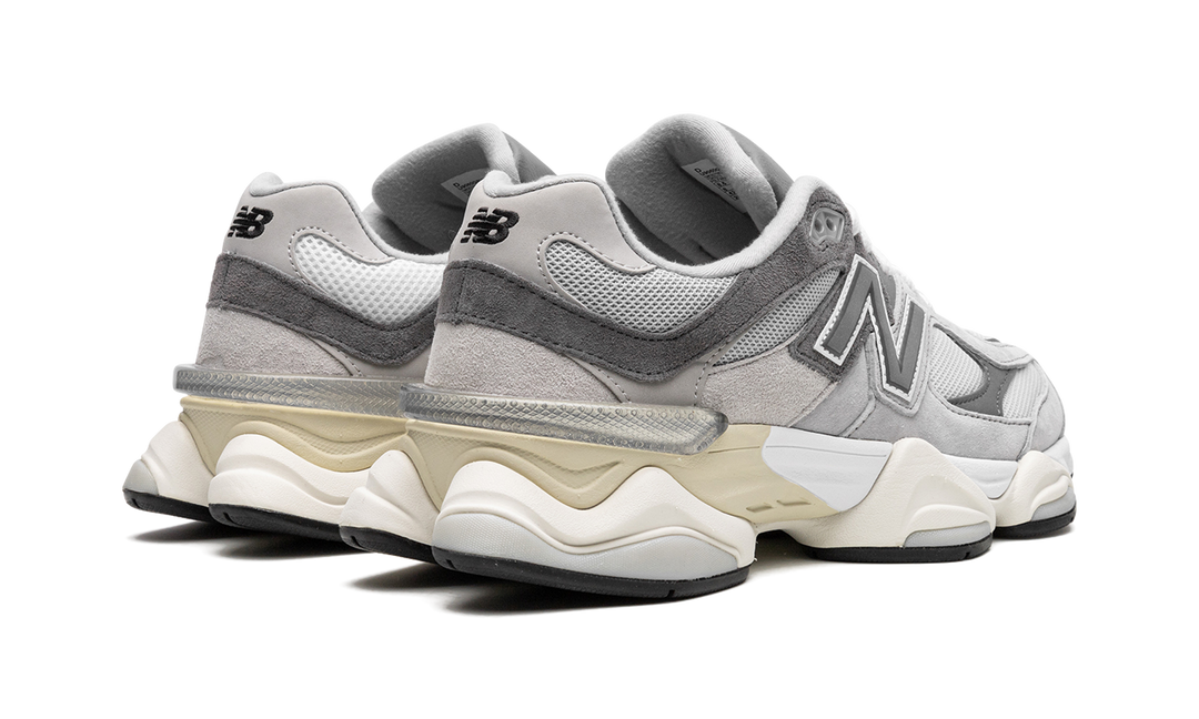 NEW BALANCE 9060 CLASSIC GREY