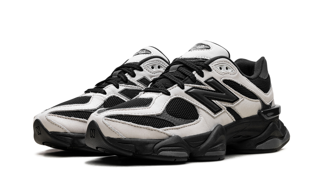 NEW BALANCE 9060 OFF WHITE BLACK