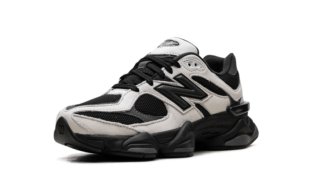NEW BALANCE 9060 OFF WHITE BLACK