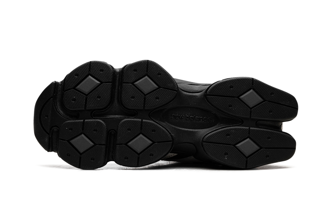 NEW BALANCE 9060 OFF WHITE BLACK