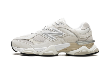 NEW BALANCE 9060 SEA SALT MOONBEAM — Stock