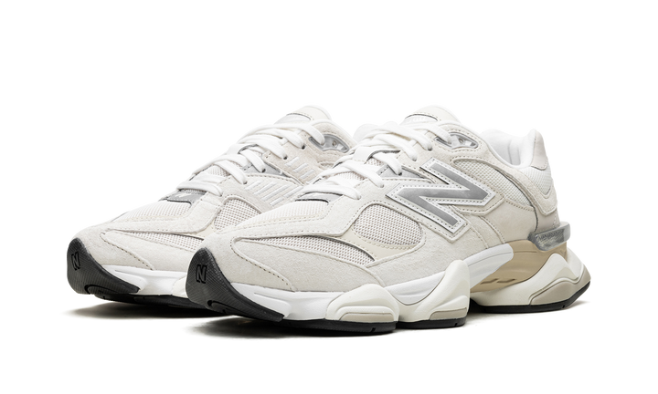 NEW BALANCE 9060 SEA SALT MOONBEAM — Stock 