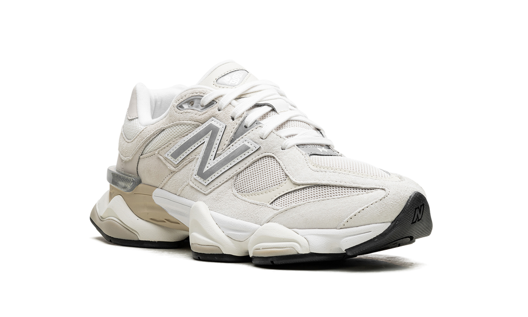 NEW BALANCE 9060 SEA SALT MOONBEAM — Stock 