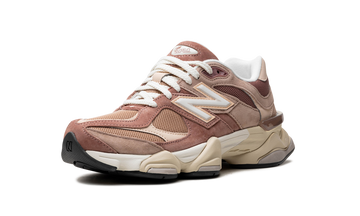 NEW BALANCE 9060 SPARROW FLAT TAUPE — Stock