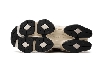 NEW BALANCE 9060 SPARROW FLAT TAUPE — Stock