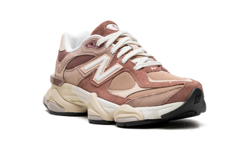 NEW BALANCE 9060 SPARROW FLAT TAUPE — Stock