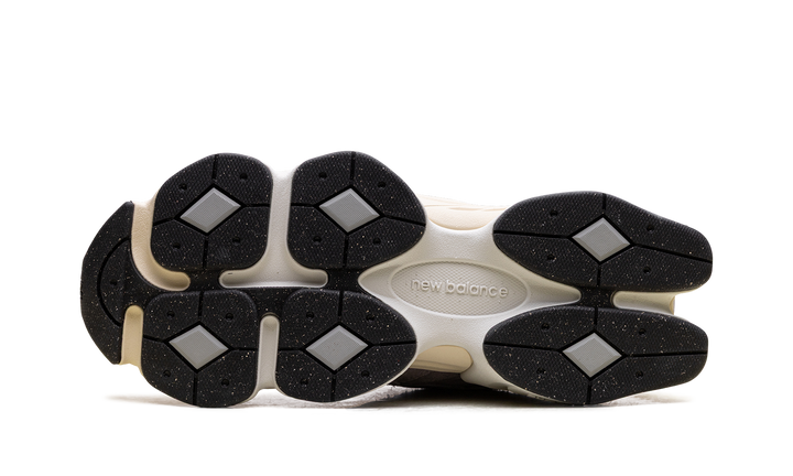 NEW BALANCE 9060 TRUFFLE SALT TIMBER WOLF